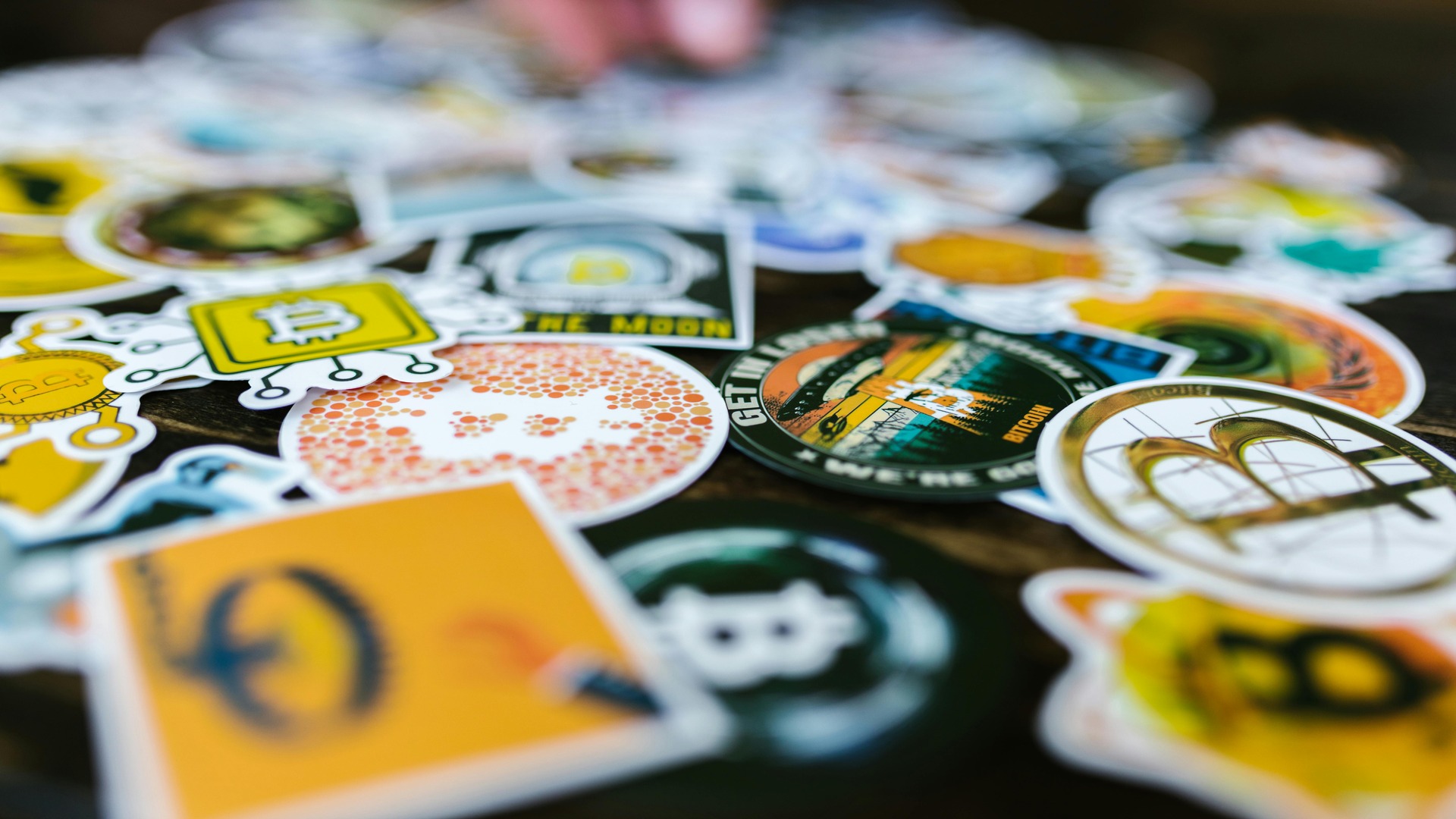 From Classics to Play-to-Earn: Non-Casino Game Recommendations to Win Crypto
