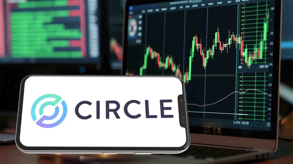 Circle Stock Price Crashes After GENIUS Act Signing: Will it Rebound?