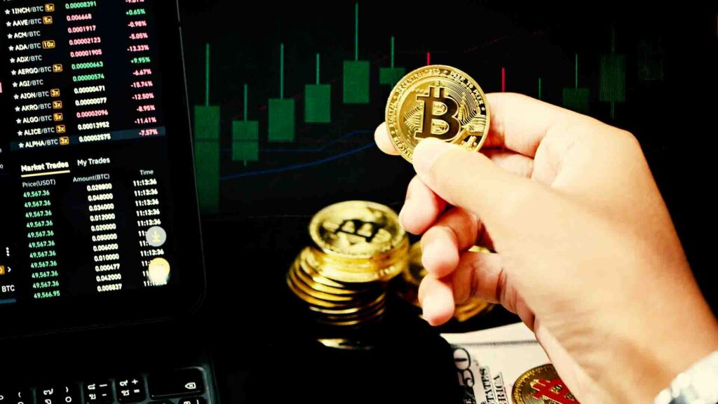 Bitcoin Closes CME Gap, Eyes Q4 Rally After September Gains