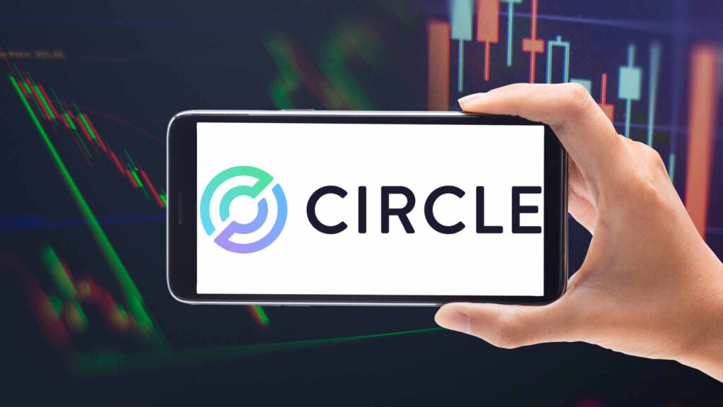 CRCL Stock Rises Over 10% as Circle Secures Federal Trust Bank Approval